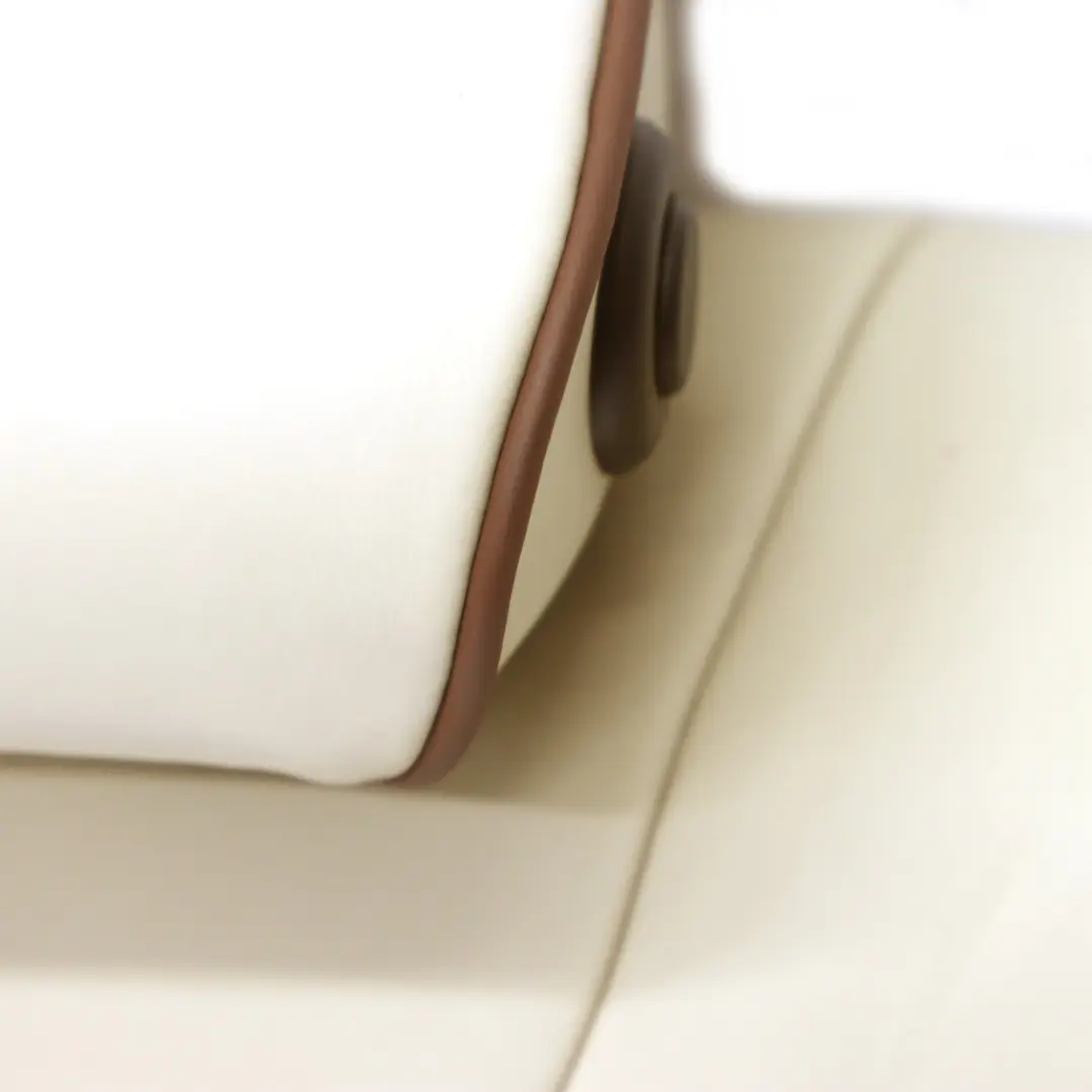 Schienale posteriore BMW F31 Sedile destro Rivestimento individuale pelle per con numero di parte 7985194 Schienale posteriore BMW F31 Sedile destro Rivestimento individuale pelle - SKU 7985194 - Numero di parte 7985194