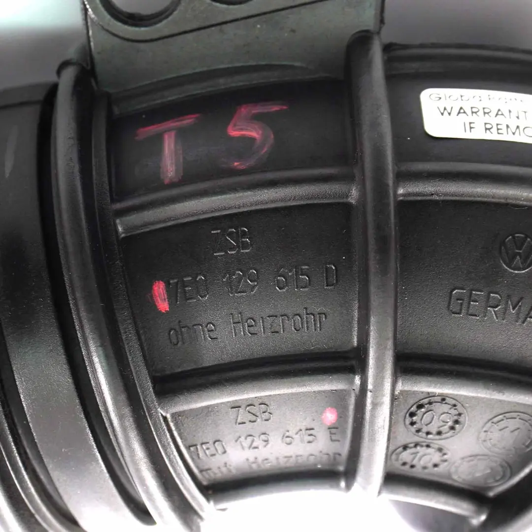 Tubo Di Aspirazione Aria per VW Volkswagen Transporter T5 T6 2.0 TDI con numero di parte 7E0129615D VW Volkswagen Transporter T5 T6 2.0 TDI Tubo Di Aspirazione Aria - SKU 7E0129615D - Numero di parte 7E0129615D