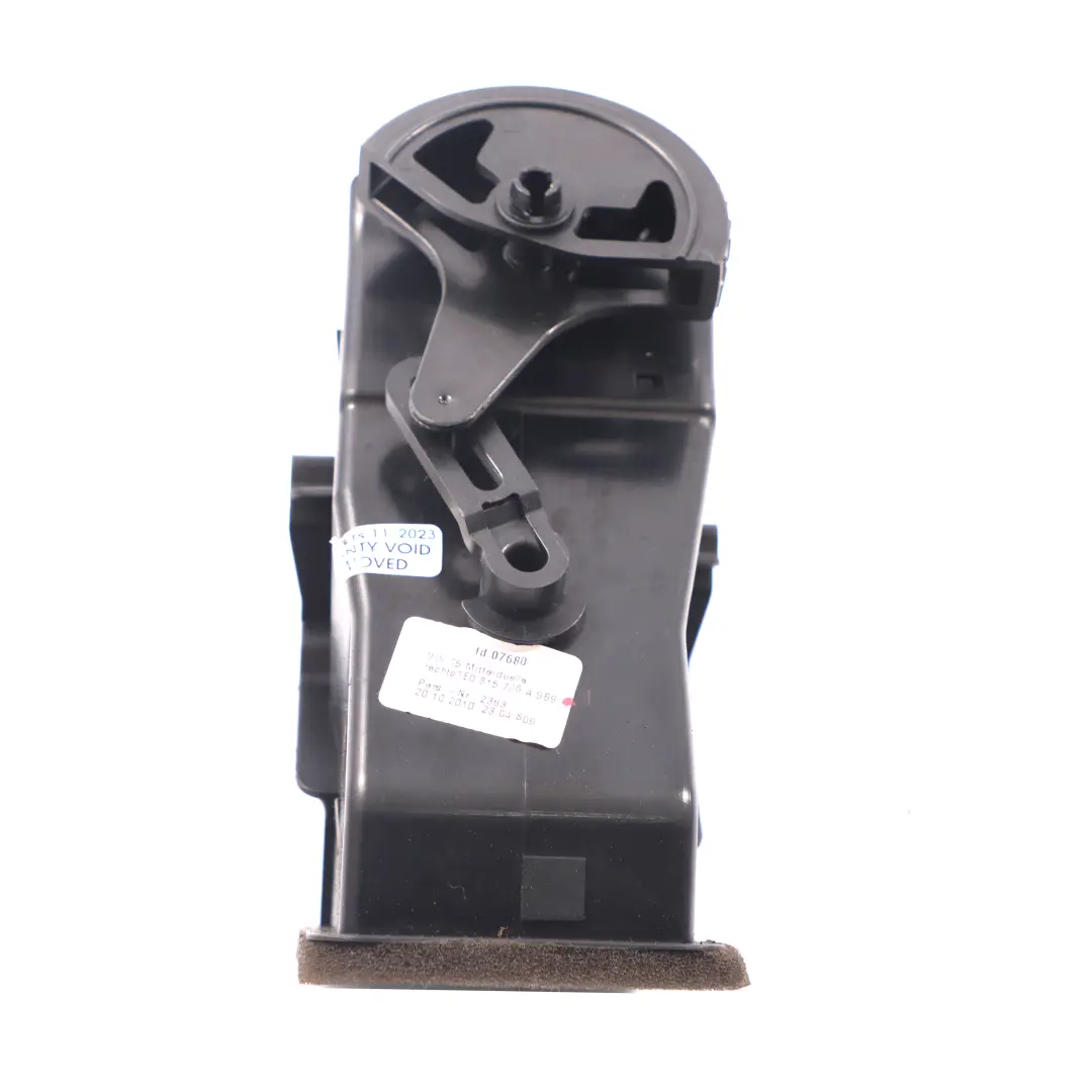 Dashboard Lüft ungsgitter vorne rechts für Volkswagen Transporter T5 mit Teilenummer 7E0815706A Volkswagen Transporter T5 Dashboard Lüft ungsgitter vorne rechts - SKU 7E0815706A - Teilenummer 7E0815706A