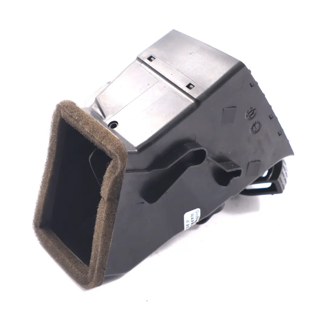 Rejilla ventilación Delantera Derecha para Volkswagen Transporter T5 con número de pieza 7E0815706A Volkswagen Transporter T5 Rejilla ventilación Delantera Derecha - SKU 7E0815706A - Número de pieza 7E0815706A