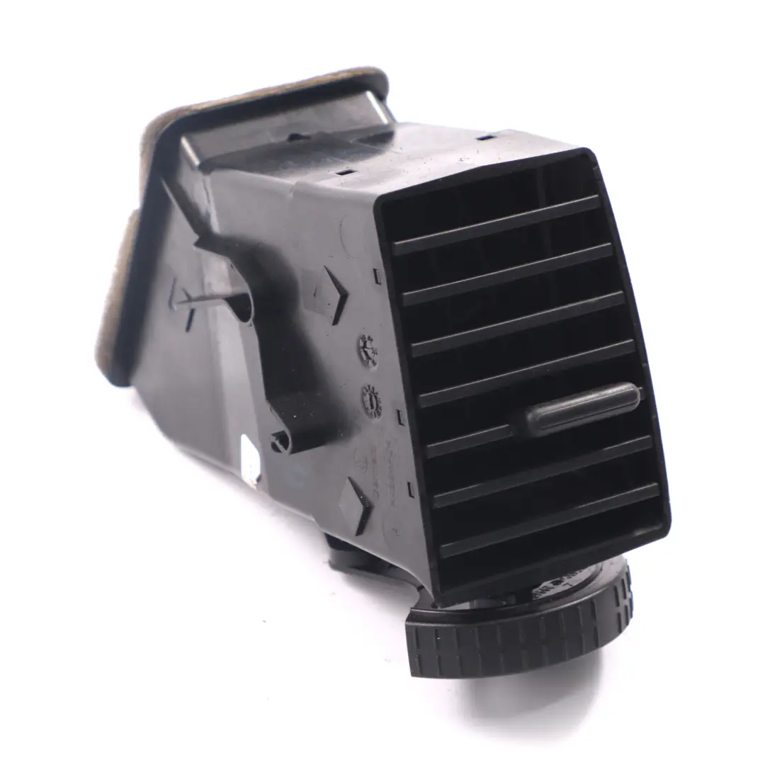 Rejilla ventilación Delantera Derecha para Volkswagen Transporter T5 con número de pieza 7E0815706A Volkswagen Transporter T5 Rejilla ventilación Delantera Derecha - SKU 7E0815706A - Número de pieza 7E0815706A