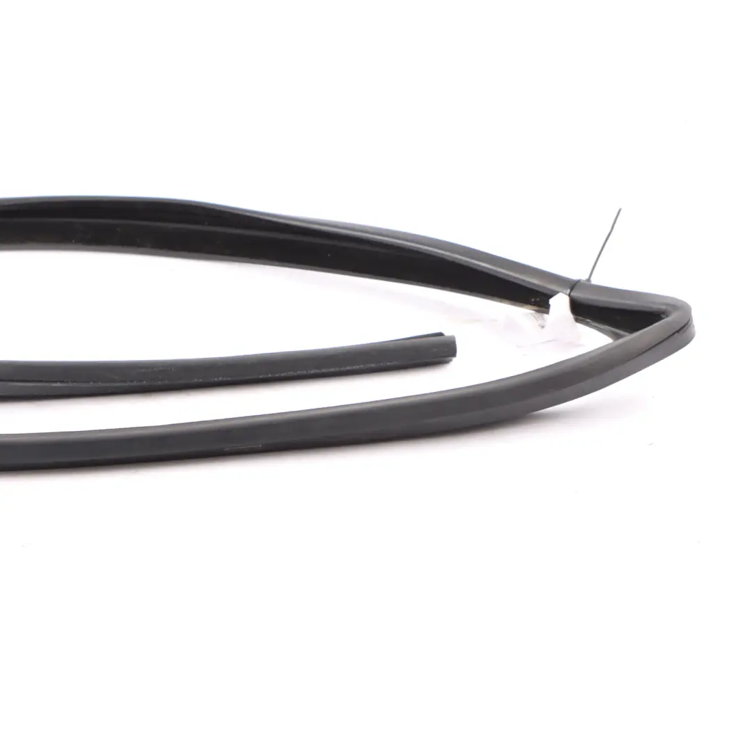 Door Window Seal Gasket Front Left N/S to Volkswagen Transporter T5 with Part number 7E0837433C Volkswagen Transporter T5 Door Window Seal Gasket Front Left N/S - SKU 7E0837433C - Part number 7E0837433C