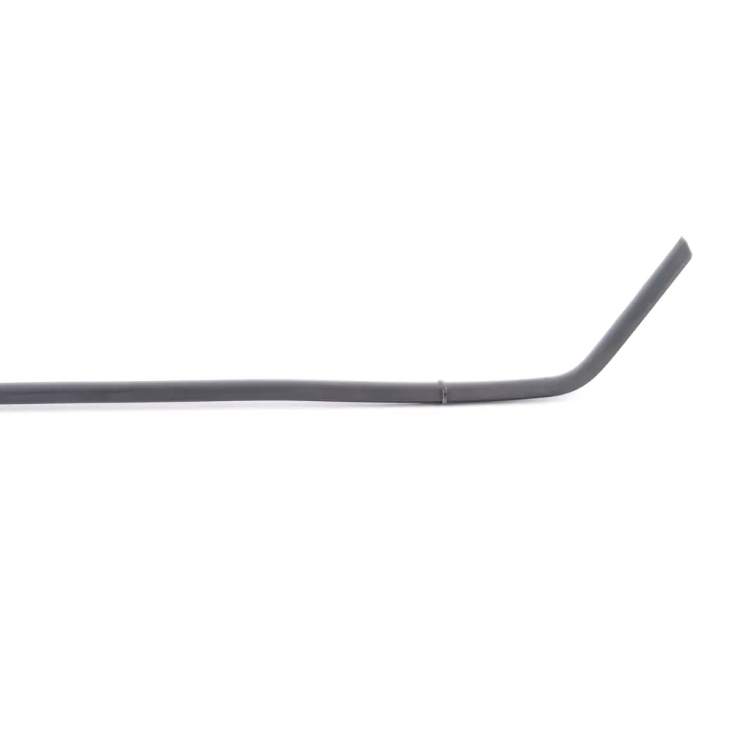 Front Right Window Outer Aperture Seal to Volkswagen Transporter T5 with Part number 7E0837704 Volkswagen Transporter T5 Front Right Window Outer Aperture Seal - SKU 7E0837704 - Part number 7E0837704