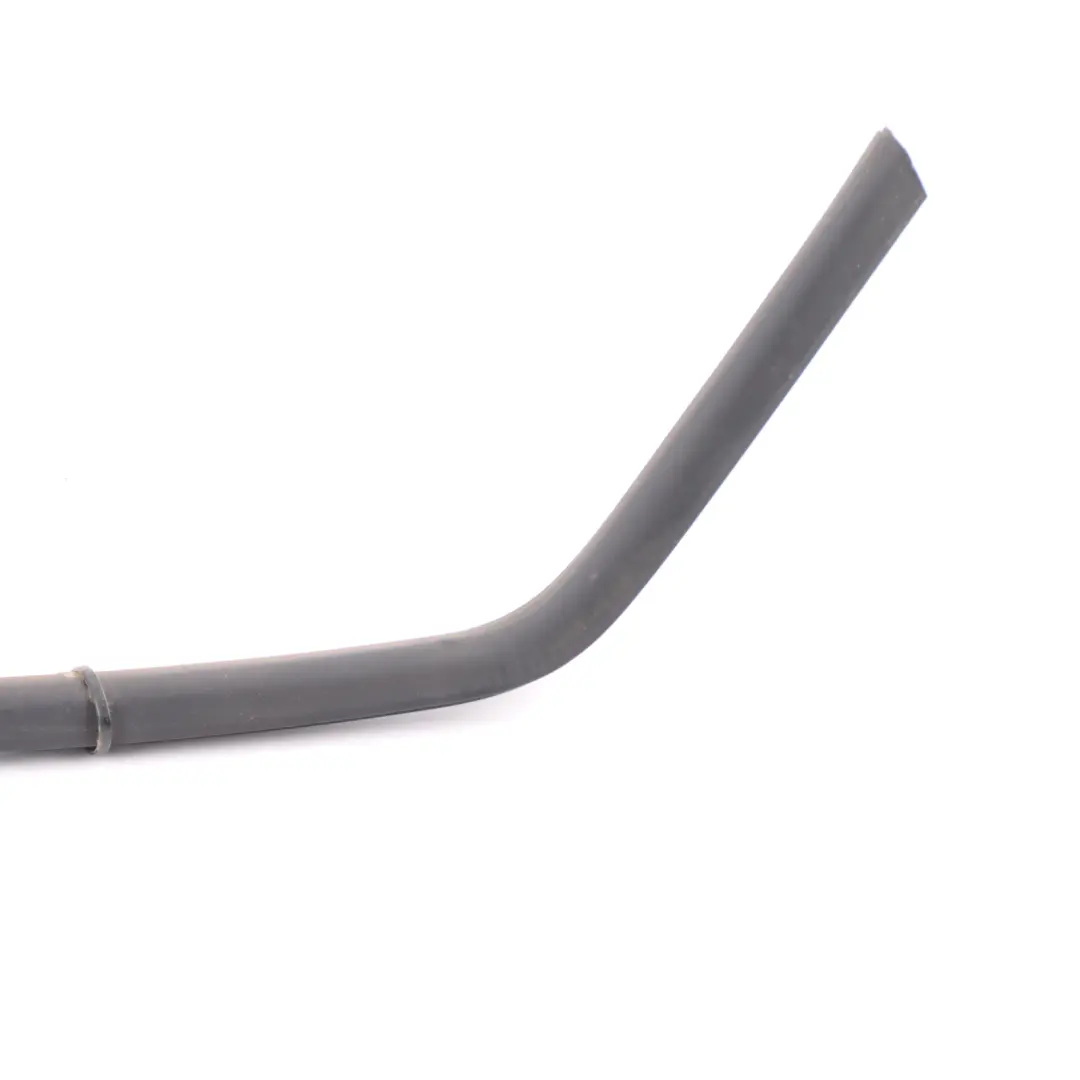 Front Right Window Outer Aperture Seal to Volkswagen Transporter T5 with Part number 7E0837704 Volkswagen Transporter T5 Front Right Window Outer Aperture Seal - SKU 7E0837704 - Part number 7E0837704