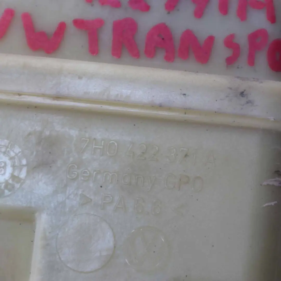 Servolenkung Flüssigkeit Ausdehnungsgefäß Flasche für Volkswagen VW Transporter T5 mit Teilenummer 7H0422371A Volkswagen VW Transporter T5 Servolenkung Flüssigkeit Ausdehnungsgefäß Flasche - SKU 7H0422371A - Teilenummer 7H0422371A