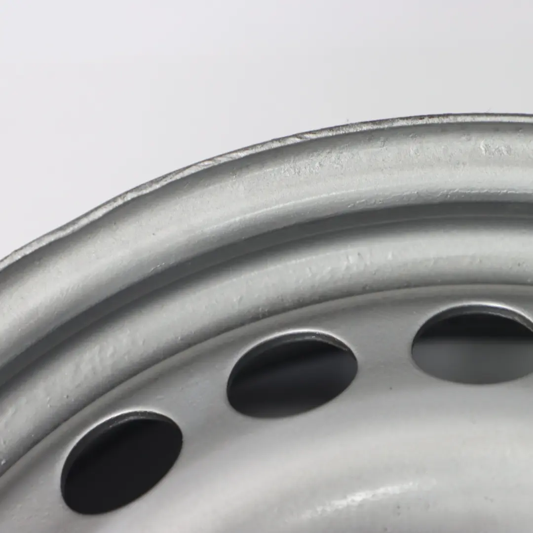 Jante acier 16" 6,5J ET:51 5x120 pour VW Volkswagen Transporter T5 à propos du numéro de pièce 7H0601027C VW Volkswagen Transporter T5 Jante acier 16" 6,5J ET:51 5x120 - SKU 7H0601027C - Numéro de pièce 7H0601027C