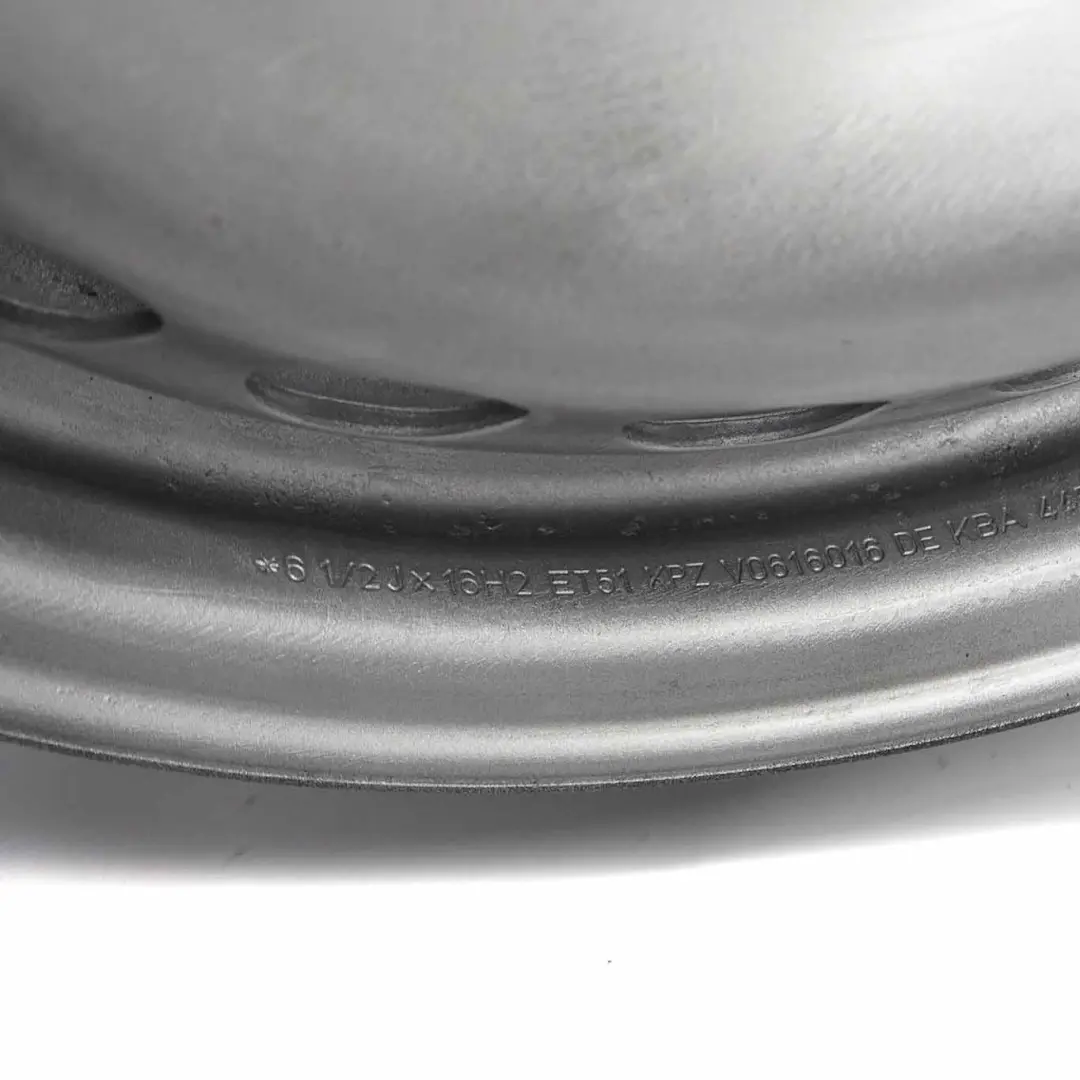 VW T5 Felga Stalowa Srebrna 16" ET:51 6,5J - SKU 7H0601027D - Numer Części 7H06010270