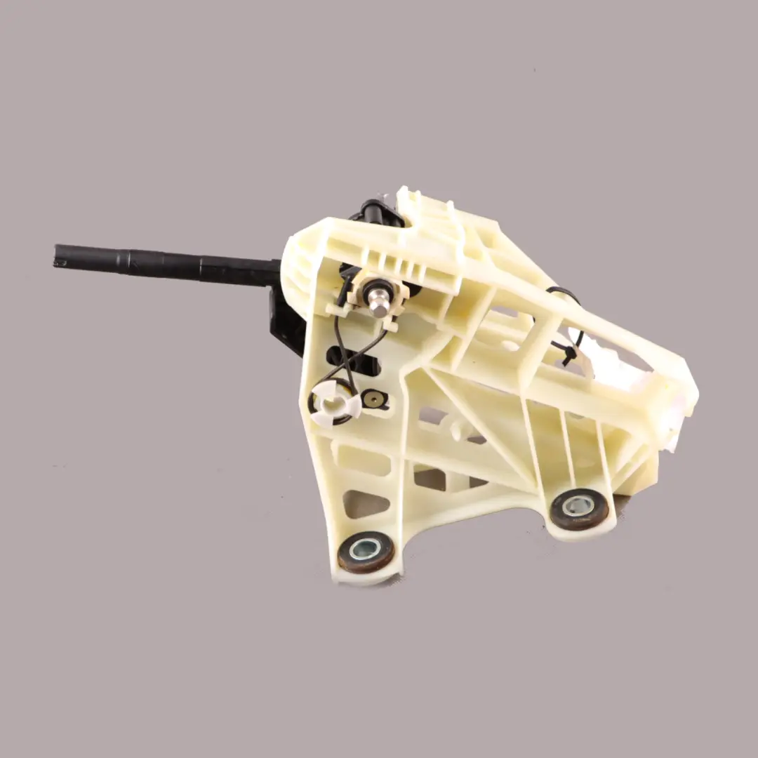 Gearbox Gear Selector Shift Linkage to Volkswagen Transporter T5 Manual with Part number 7H0711025H Volkswagen Transporter T5 Manual Gearbox Gear Selector Shift Linkage - SKU 7H0711025H - Part number 7H0711025H