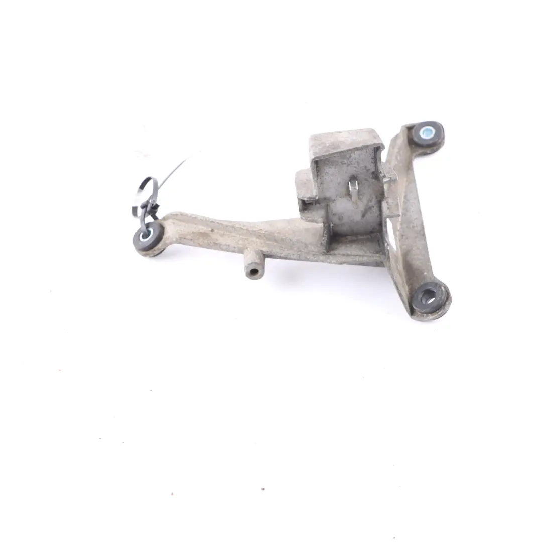 Soporte De Montaje Del Motor Soporte para Volkswagen VW Transporter T5 con número de pieza 7H0711781C Volkswagen VW Transporter T5 Soporte De Montaje Del Motor Soporte - SKU 7H0711781C - Número de pieza 7H0711781C