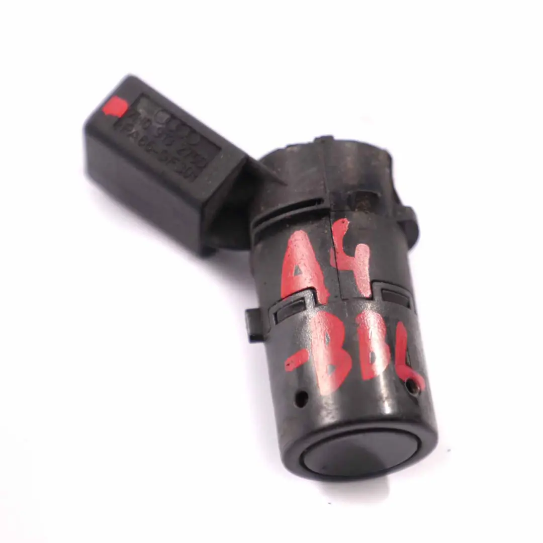 Sensore parcheggio Audi A3 A4 B6 B7 PDC posteriore nero brillante per con numero di parte 7H0919275D Sensore parcheggio Audi A3 A4 B6 B7 PDC posteriore nero brillante - SKU 7H0919275D-BBL - Numero di parte 7H0919275D