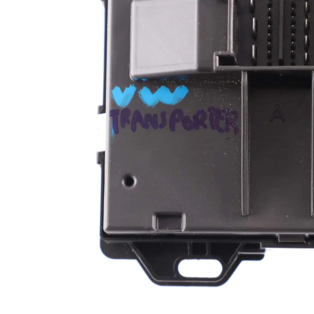 Body Control Module BCM Control Unit to VW Volkswagen Transporter T5 with Part number 7H0937086D VW Volkswagen Transporter T5 Body Control Module BCM Control Unit - SKU 7H0937086D - Part number 7H0937086D