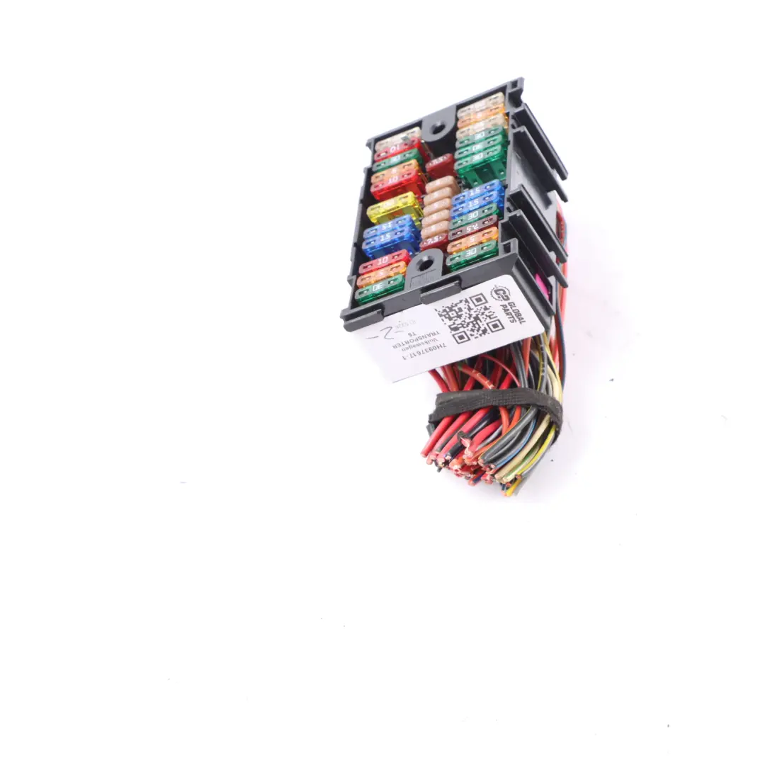 Fuse And Relay Box 7H0937617 to Volkswagen Transporter T5 T30 with Part number 7H0937617-1 Volkswagen Transporter T5 T30 Fuse And Relay Box 7H0937617 - SKU 7H0937617-1 - Part number 7H0937617-1