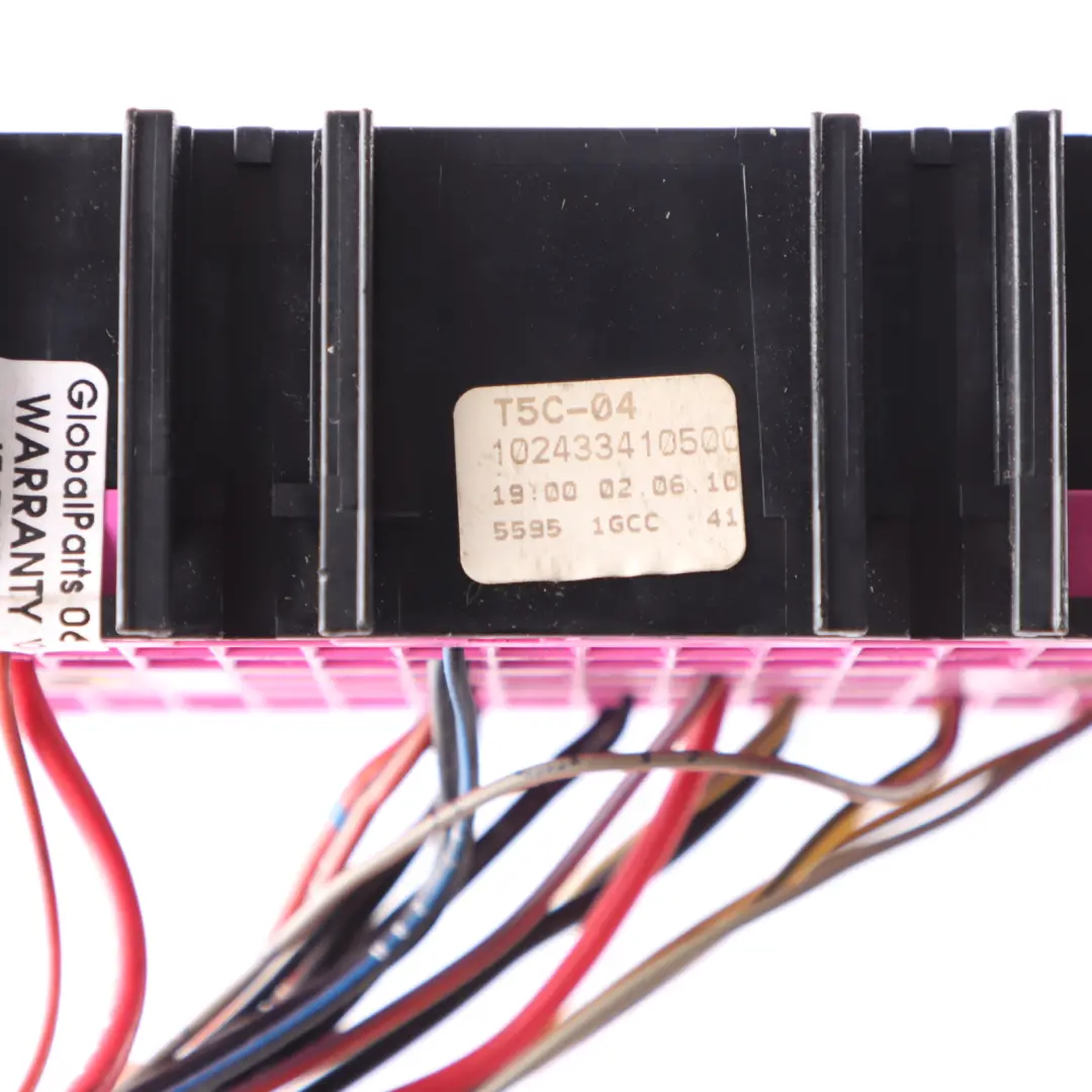 Caja De Fusibles Y Relés Cableado para Volkswagen Transporter T5 T30 con número de pieza 7H0937617 Volkswagen Transporter T5 T30 Caja De Fusibles Y Relés Cableado - SKU 7H0937617 - Número de pieza 7H0937617