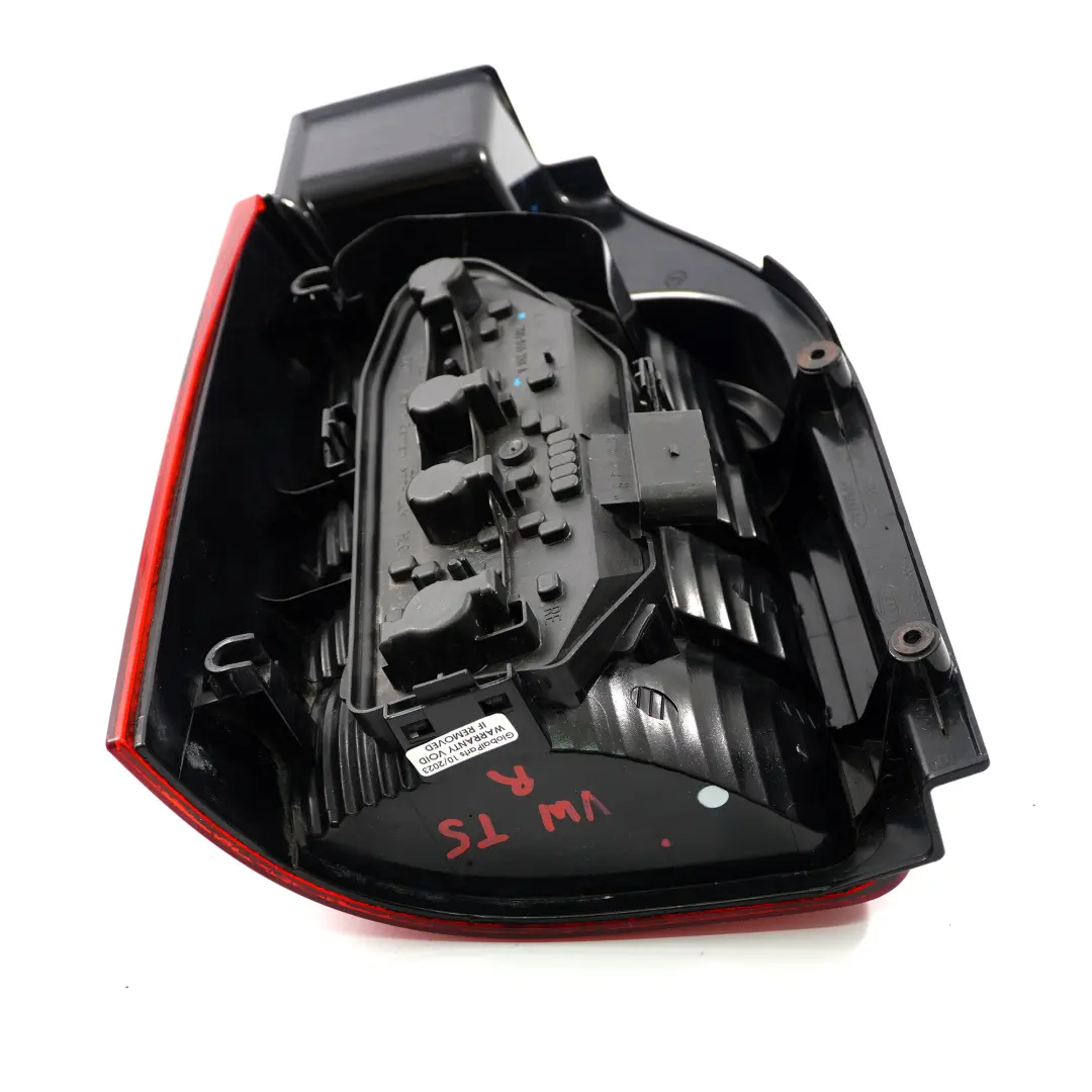 Luz Trasera Derecha Panel lateral luces para Volkswagen Transporter T5 con número de pieza 7H0945096L Volkswagen Transporter T5 Luz Trasera Derecha Panel lateral luces - SKU 7H0945096L - Número de pieza 7H0945096L