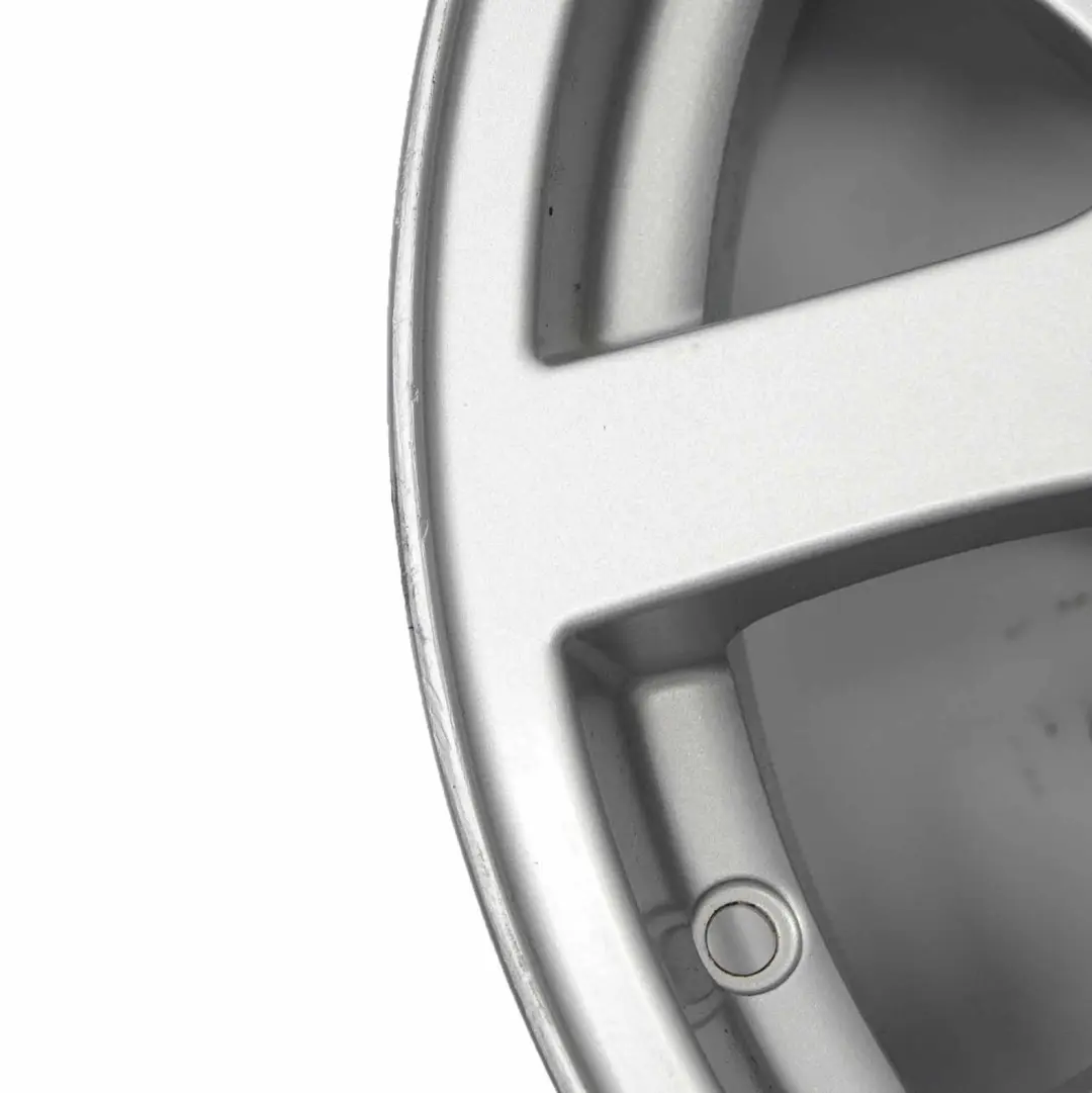 Cerchio in lega argento 19" ET:53 9J per Land Rover Range Rover L322 con numero di parte 7H22-CA Land Rover Range Rover L322 Cerchio in lega argento 19" ET:53 9J - SKU 7H22-CA-1 - Numero di parte 7H22-CA