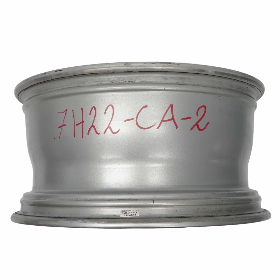 Silberne Leichtmetallfelge 19" ET:53 9J für Land Rover Range Rover L322 mit Teilenummer 7H22-CA Land Rover Range Rover L322 Silberne Leichtmetallfelge 19" ET:53 9J - SKU 7H22-CA-2 - Teilenummer 7H22-CA