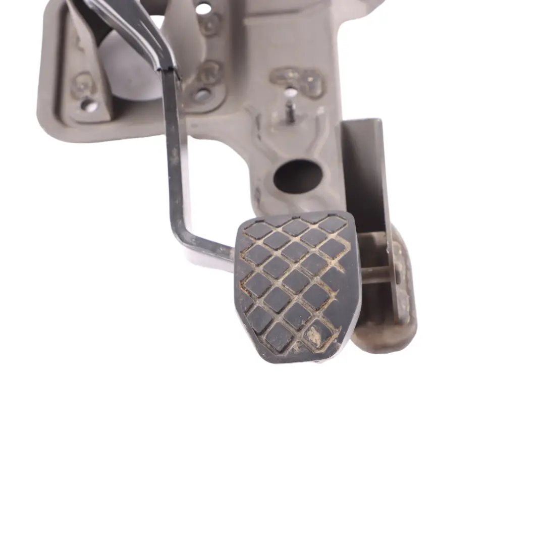 Brake Pedal Box Assembly Manual to VW Volkswagen Transporter T5 with Part number 7H2721143 VW Volkswagen Transporter T5 Brake Pedal Box Assembly Manual - SKU 7H2721143 - Part number 7H2721143