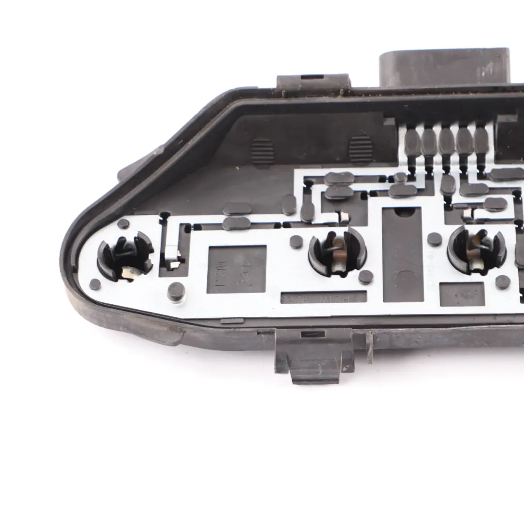 Volkswagen Transporter T5 Uchwyt Żarówki Lampy Lewy Tył - SKU 7H5945257A - Numer Części 7H5945257A