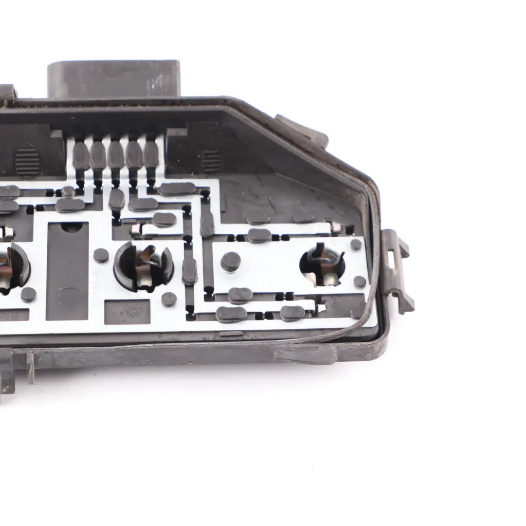 Portalámparas Trasero Izquierdo 1T0945257D para VW Volkswagen Touran 1T con número de pieza 7H5945257A VW Volkswagen Touran 1T Portalámparas Trasero Izquierdo 1T0945257D - SKU 7H5945257A - Número de pieza 7H5945257A