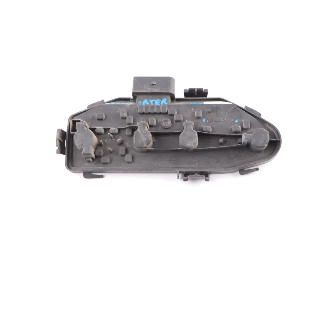 Portalámparas Trasero Izquierdo 1T0945257D para VW Volkswagen Touran 1T con número de pieza 7H5945257A VW Volkswagen Touran 1T Portalámparas Trasero Izquierdo 1T0945257D - SKU 7H5945257A - Número de pieza 7H5945257A