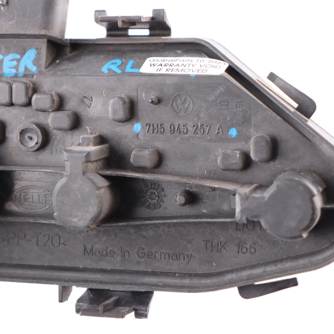 Douille De Feu Arrière Gauche pour Volkswagen Transporter T5 à propos du numéro de pièce 7H5945257A Volkswagen Transporter T5 Douille De Feu Arrière Gauche - SKU 7H5945257A - Numéro de pièce 7H5945257A