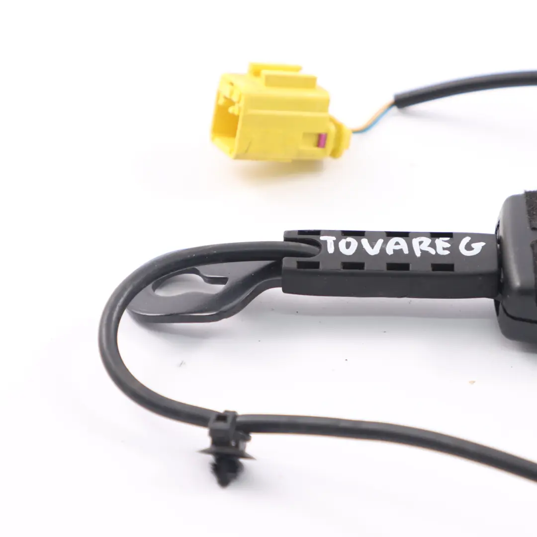 Fibbia cintura sicurezza anteriore destra per VW Volkswagen Touareg 1 con numero di parte 7L6857778B VW Volkswagen Touareg 1 Fibbia cintura sicurezza anteriore destra - SKU 7L6857778B - Numero di parte 7L6857778B