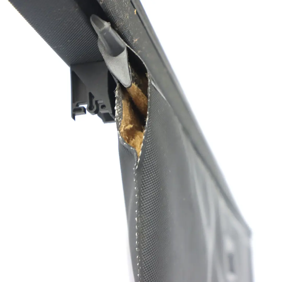 Store enroulement Coffre arrière Tablette colis pour Volkswagen Touareg 1 à propos du numéro de pièce 7L6867773K Volkswagen Touareg 1 Store enroulement Coffre arrière Tablette colis - SKU 7L6867773K - Numéro de pièce 7L6867773K