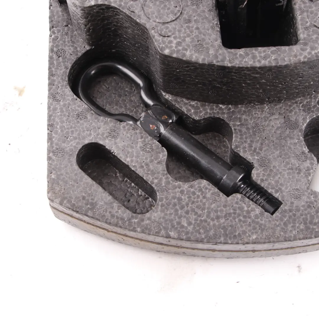 Mk4 Tyre Spare Wheel Emergency Tool Kit Set to Ford Mondeo with Part number 7S71-17009-BC Ford Mondeo Mk4 Tyre Spare Wheel Emergency Tool Kit Set - SKU 7S71-17009-BC - Part number 7S71-17009-BC