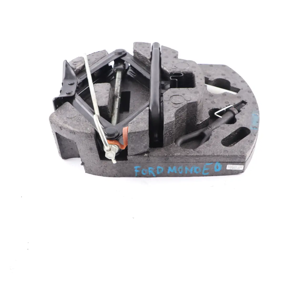 Service Kit Ford Mondeo MK4 Tool Lifting Jack Towing Eye Storage 7S71-17009-BC - SKU 7S7117009BC - Part number 7S7117009BC