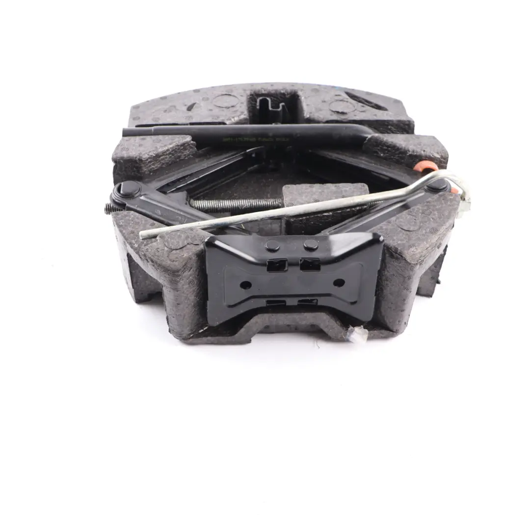 Service Kit Mini R56 R57 Kompressor Werkzeug Hebebock Reifendichtmittel Lagerung für mit Teilenummer 7S7117009BC Service Kit Mini R56 R57 Kompressor Werkzeug Hebebock Reifendichtmittel Lagerung - SKU 7S7117009BC - Teilenummer 7S7117009BC