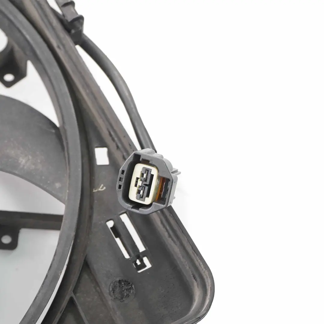 Motor Refrigeración Ventilador Carenado para Ford Transit Connect con número de pieza 7T16-8C607-NB Ford Transit Connect Motor Refrigeración Ventilador Carenado - SKU 7T16-8C607-NB - Número de pieza 7T16-8C607-NB