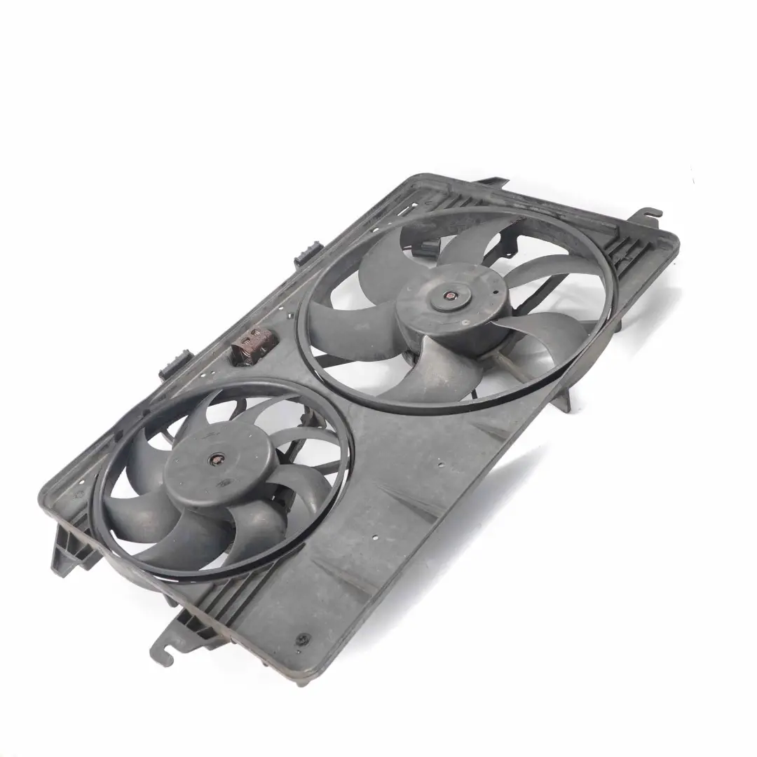 Motor Refrigeración Ventilador Carenado para Ford Transit Connect con número de pieza 7T16-8C607-NB Ford Transit Connect Motor Refrigeración Ventilador Carenado - SKU 7T16-8C607-NB - Número de pieza 7T16-8C607-NB