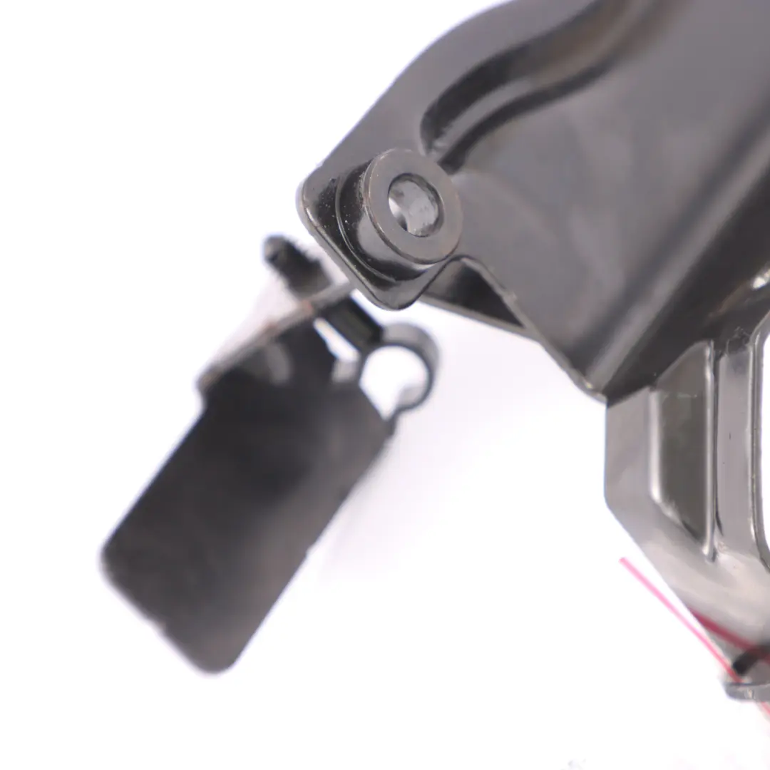 Supporto tubo carburante Ford Fiesta MK7 1.6 Tdci - SKU 7V2Q-9B325-AA - Numero di parte 7V2Q-9B325-AA