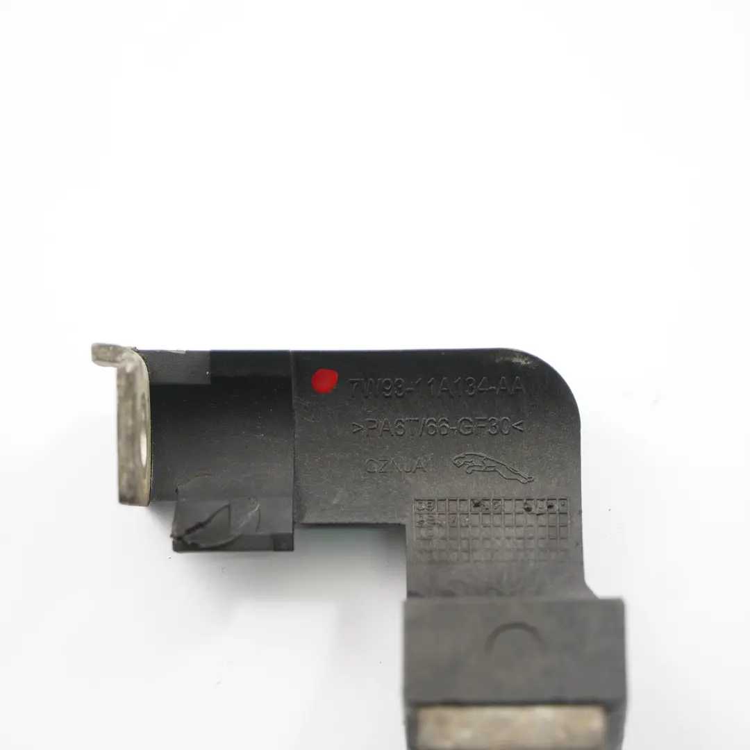 Zacisk Plusowy Akumulatora do Jaguar XF 250 o numerze 7W93-11A134-AA Jaguar XF 250 Zacisk Plusowy Akumulatora - SKU 7W93-11A134-AA - Numer Części 7W93-11A134-AA