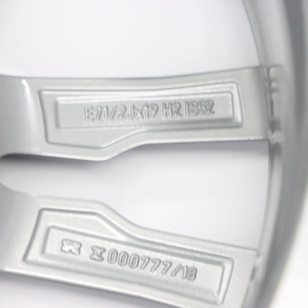 Cerchio in lega argento M a doppie razze 698 19" 7,5J ET:32 per BMW X3 G01 con numero di parte 8010267 BMW X3 G01 Cerchio in lega argento M a doppie razze 698 19" 7,5J ET:32 - SKU 8010267-1 - Numero di parte 8010267