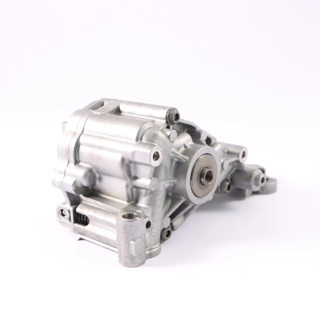 Oil Pump BMW F80 M3 F82 F83 M4 F87 M2 Petrol Engine S55 N55 Oil Pump to with Part number 8011851 Oil Pump BMW F80 M3 F82 F83 M4 F87 M2 Petrol Engine S55 N55 Oil Pump - SKU 8011851 - Part number 8011851