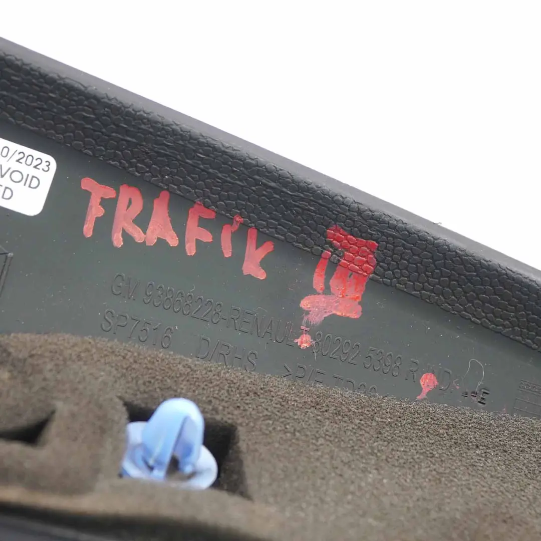 Tapa Espejo Puerta Derecha Embellecedor Interior para Renault Trafic 3 con número de pieza 802925398 Renault Trafic 3 Tapa Espejo Puerta Derecha Embellecedor Interior - SKU 802925398 - Número de pieza 802925398