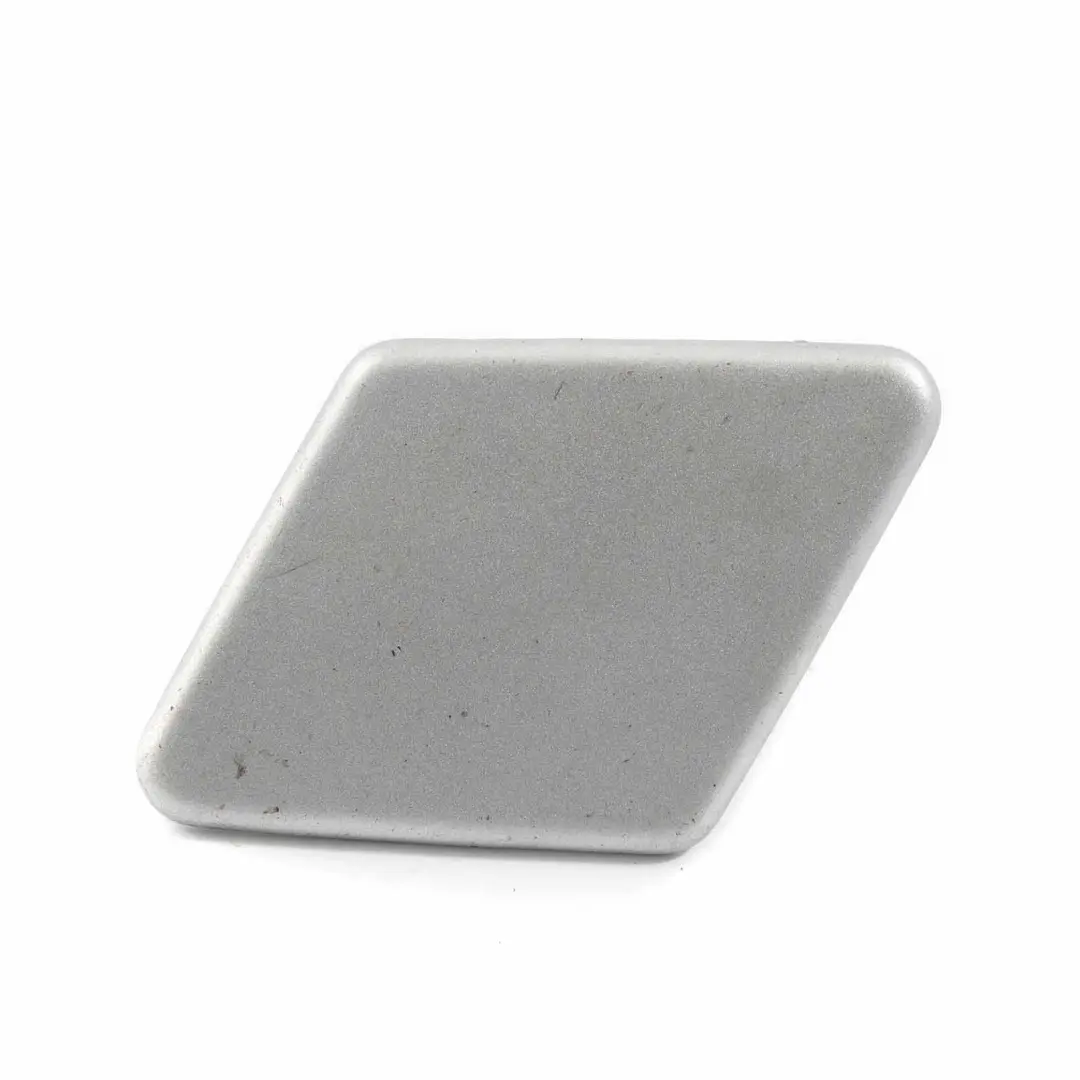 Blende Spritzdüse Verkleidung Links Titansilber Metallic - 354 für BMW E90 mit Teilenummer 8031307 BMW E90 Blende Spritzdüse Verkleidung Links Titansilber Metallic - 354 - SKU 8031307-TS - Teilenummer 8031307