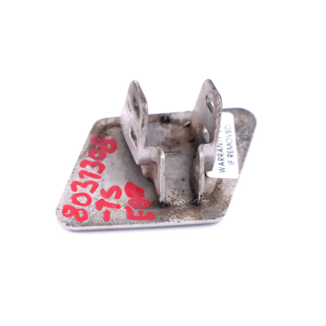 Cubierta Boquilla Flap Derecha Titansilber Plata Metálico - 354 para BMW E90 con número de pieza 8031308 BMW E90 Cubierta Boquilla Flap Derecha Titansilber Plata Metálico - 354 - SKU 8031308-TS - Número de pieza 8031308