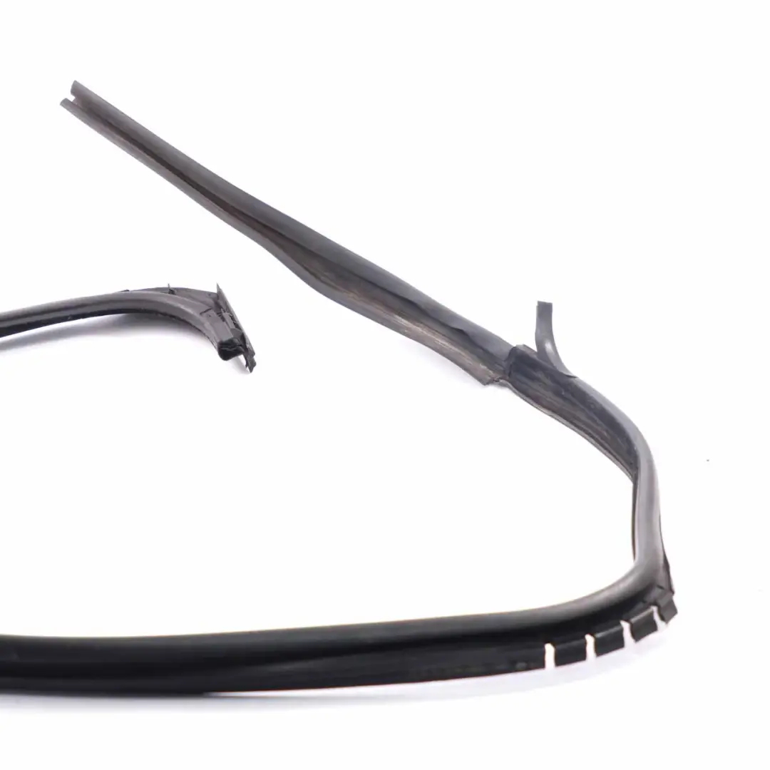 Renault Trafic III vordere Tür Dichtung links Fenster Führung - SKU 803302012R - Teilenummer 803302012R