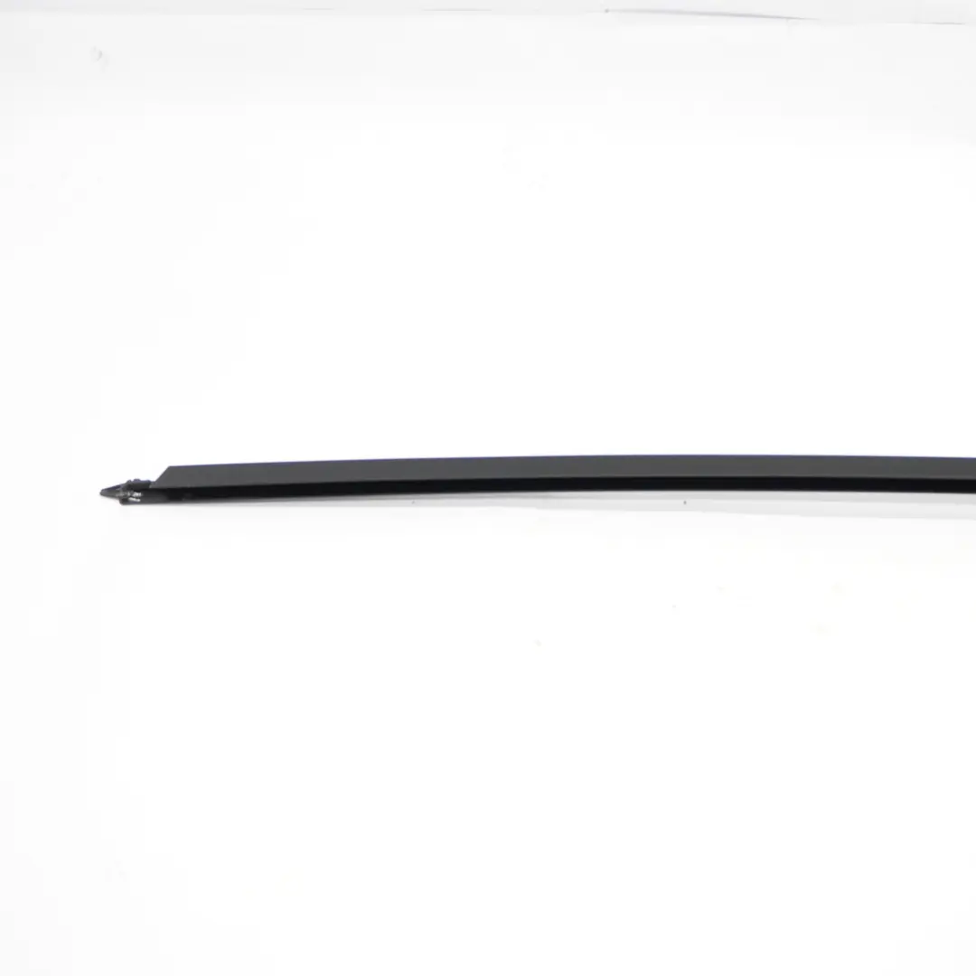 Window Guide Front Right Door O/S Rail Weatherstrip to Renault Master with Part number 803328113R Renault Master Window Guide Front Right Door O/S Rail Weatherstrip - SKU 803328113R - Part number 803328113R