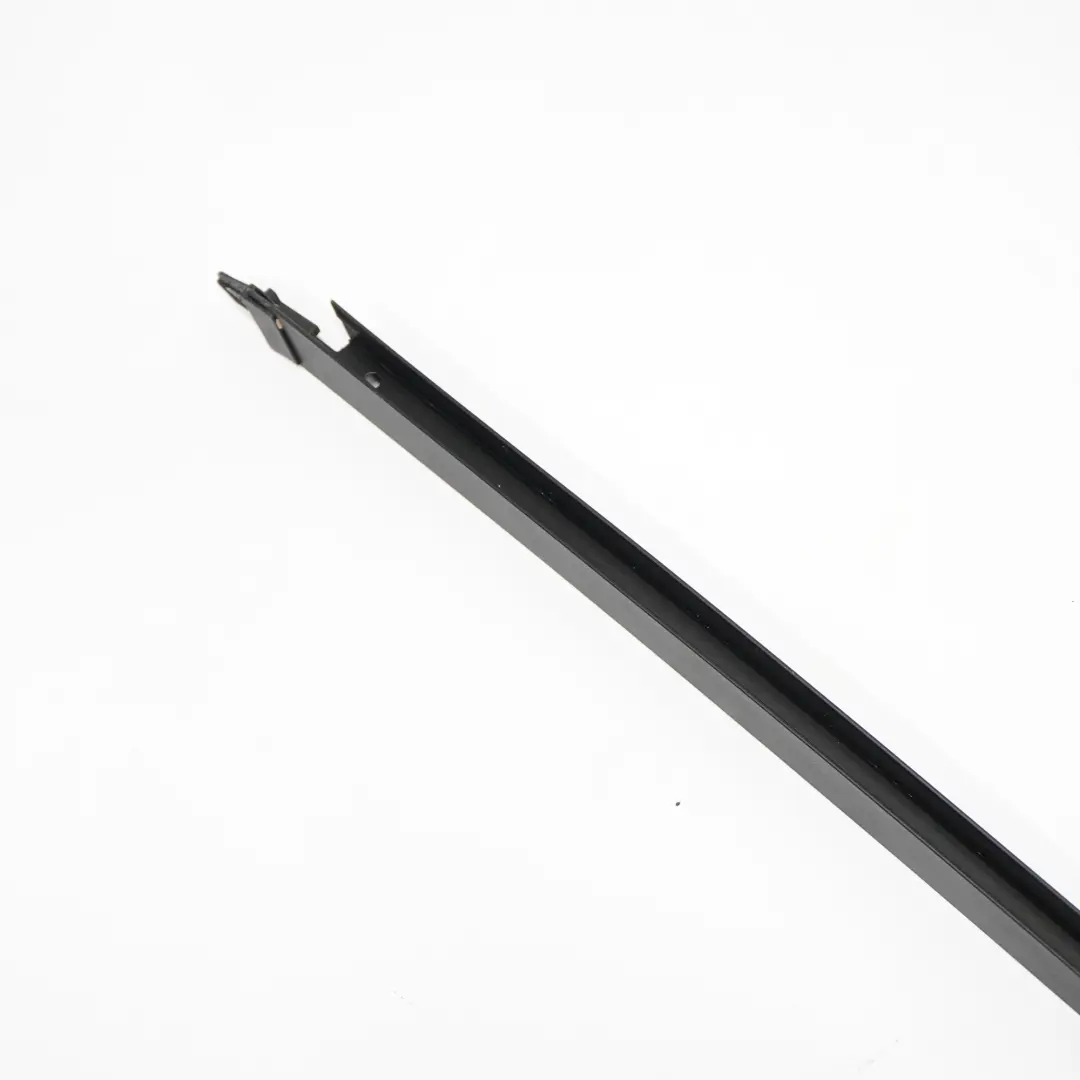 Renault Master III Guide Fenêtre Porte Avant Droite Rail - SKU 803328113R - Numéro de pièce 803328113R