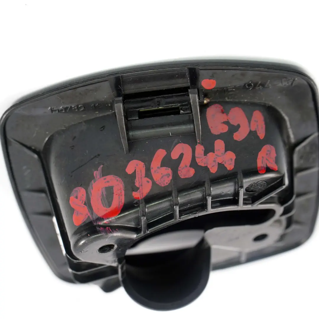 Zaślepka rolety bagażnika prawy tył czarna do BMW E91 o numerze 8036244 BMW E91 Zaślepka rolety bagażnika prawy tył czarna - SKU 8036244 - Numer Części 8036244