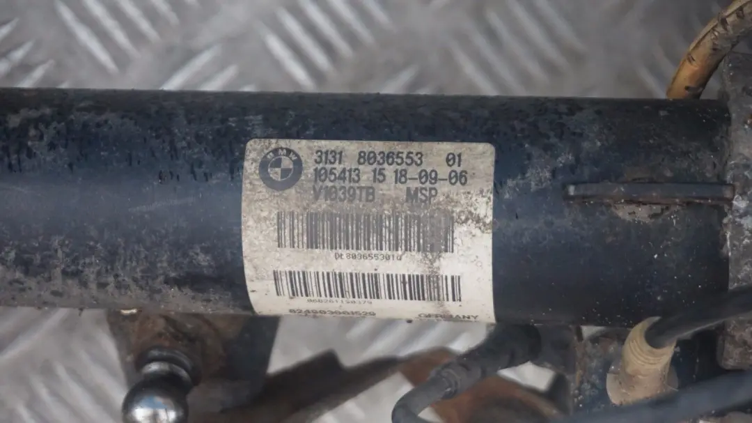 N46 Amortyzator Zwrotnica Noga Zawieszenia Lewy Przód do BMW E90 320i o numerze 8036553 BMW E90 320i N46 Amortyzator Zwrotnica Noga Zawieszenia Lewy Przód - SKU 8036553-2 - Numer Części 8036553