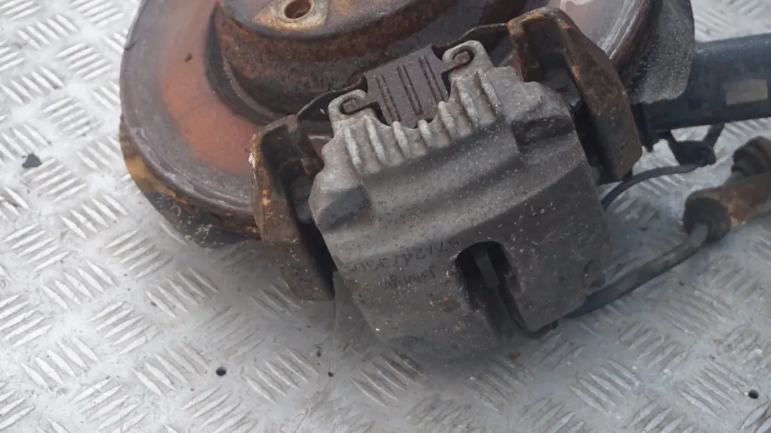 M57N2 M Sport Delantero Izquierdo Muelle Puntal Pinza de Freno para BMW E90 325d con número de pieza 8036553 BMW E90 325d M57N2 M Sport Delantero Izquierdo Muelle Puntal Pinza de Freno - SKU 8036553-2 - Número de pieza 8036553