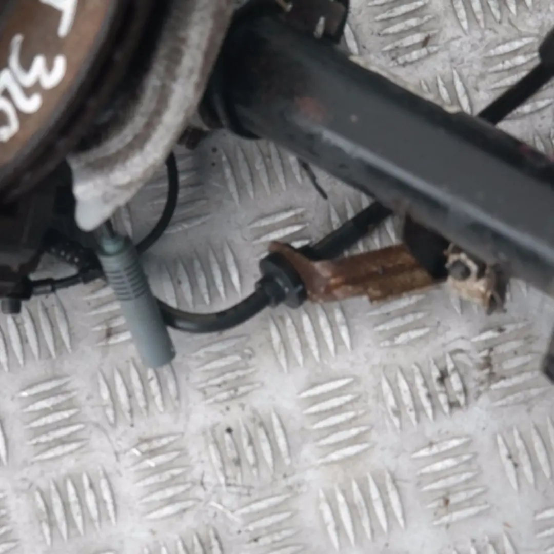 BMW E90 320i N46 M Sport Delantero Izquierdo Muelle Pata de Freno - SKU 8036553 - Número de pieza 8036553