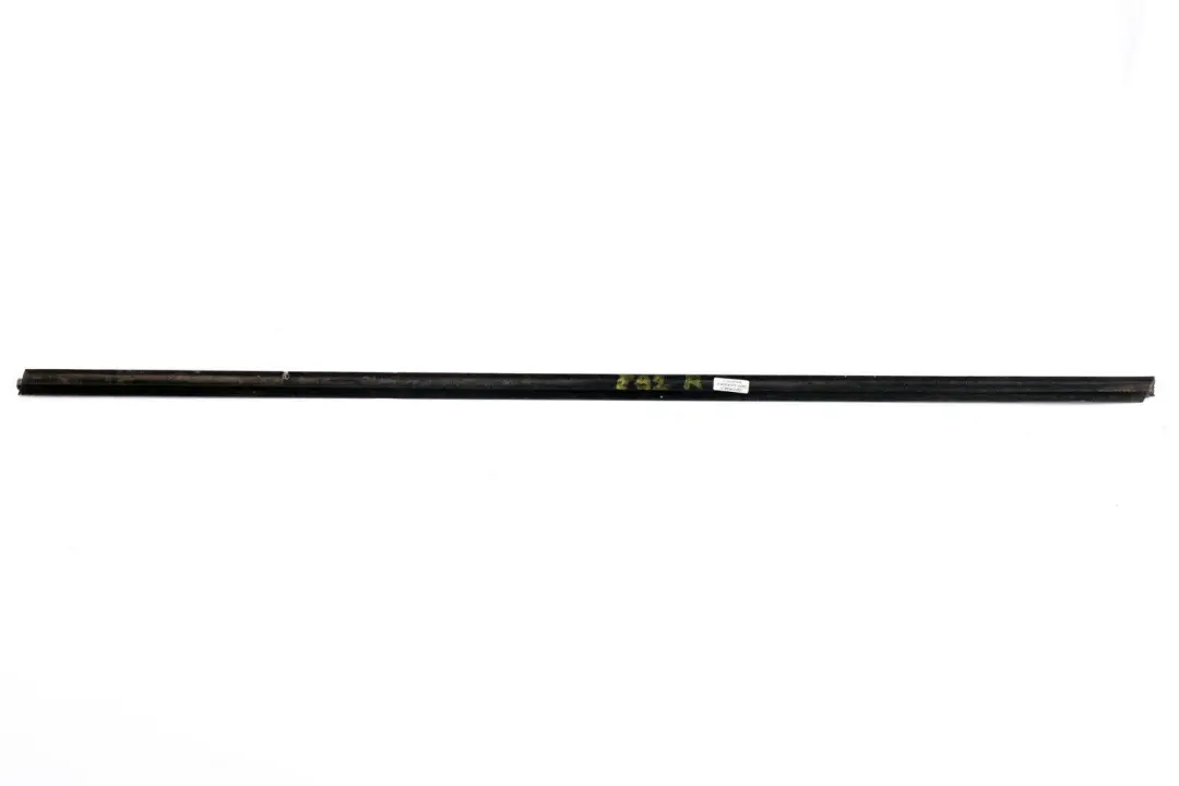 Canal Cubierta Exterior Puerta Delantera Derecha Glanzschwarz para BMW E92 E93 LCi con número de pieza 8036658 BMW E92 E93 LCi Canal Cubierta Exterior Puerta Delantera Derecha Glanzschwarz - SKU 8036658 - Número de pieza 8036658