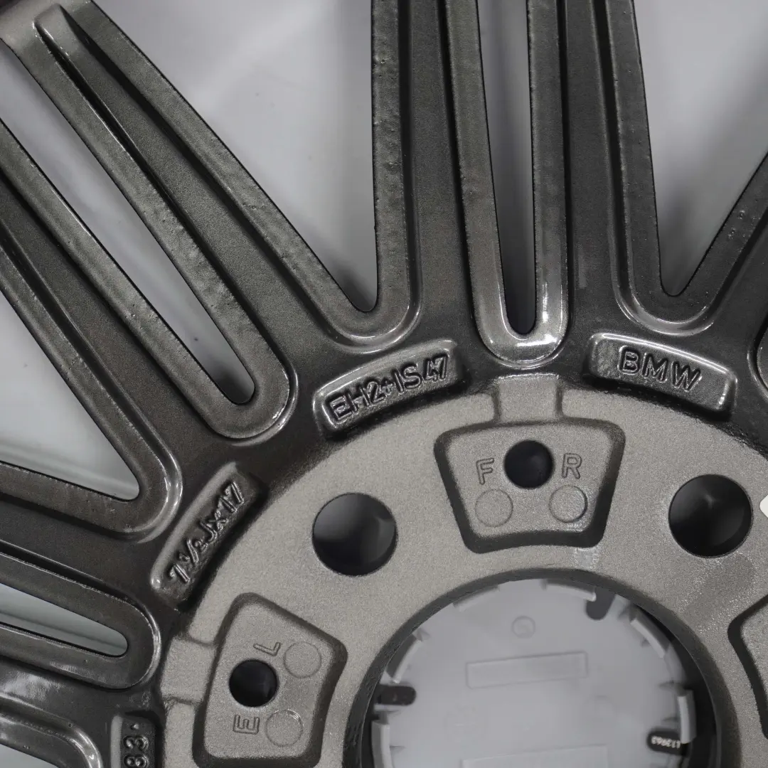 Jante en Alliage Leger 71/2JX17 ET:47 pour BMW 1 Serie E81 E87 à propos du numéro de pièce 8036938 BMW 1 Serie E81 E87 Jante en Alliage Leger 71/2JX17 ET:47 - SKU 8036938 - Numéro de pièce 8036938