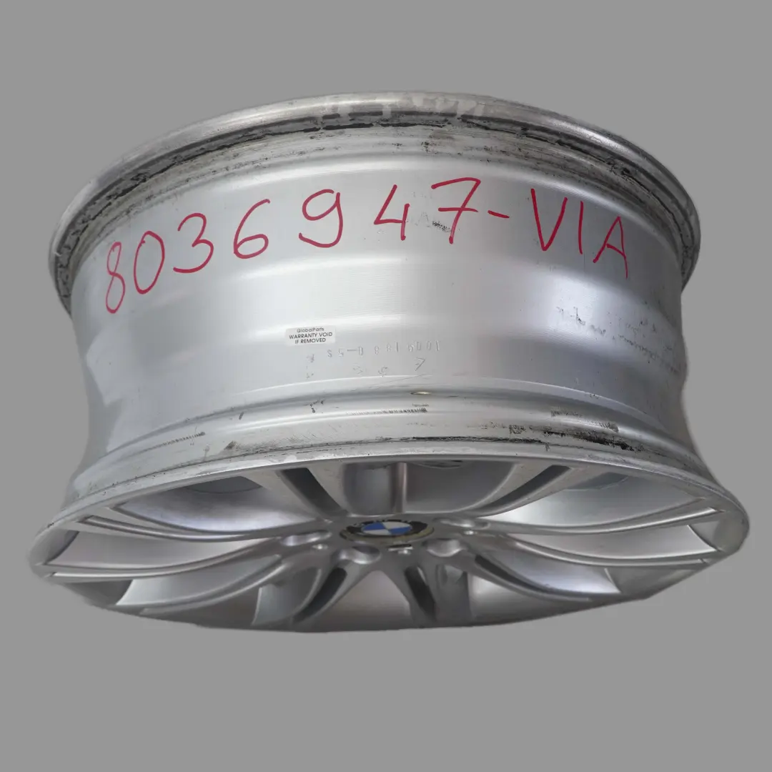 AlluMini o Cerchione IN Lega 18 " Doppio Raggio 8J ET: 40 Via per BMW E60 E61 con numero di parte 8036947 BMW E60 E61 AlluMini o Cerchione IN Lega 18 " Doppio Raggio 8J ET: 40 Via - SKU 8036947-VIA - Numero di parte 8036947