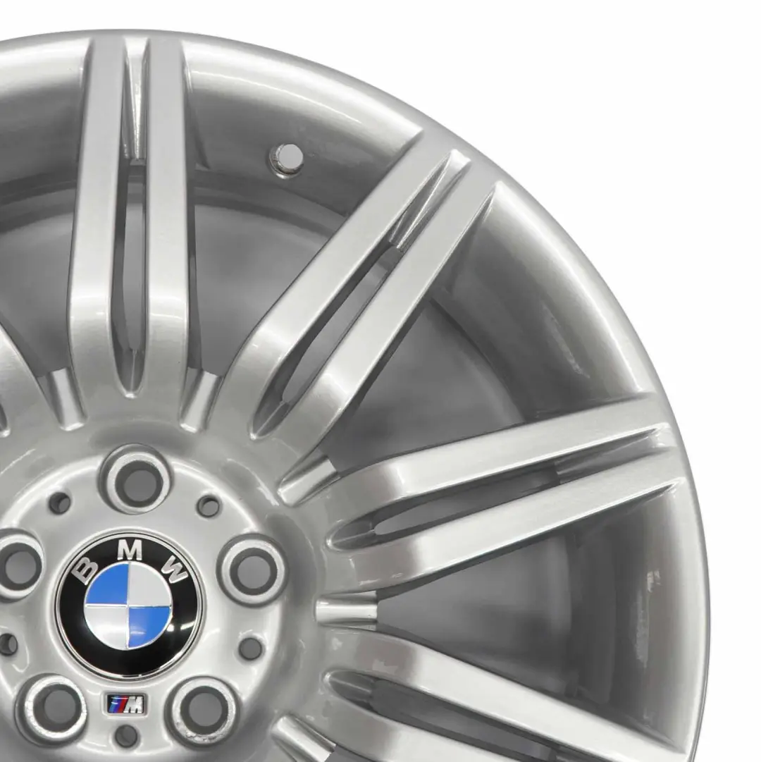 Cerchio Anteriore In Lega 19" 8,5J ET:18 M Doppie Razze 172 per BMW E60 E61 con numero di parte 8036948 BMW E60 E61 Cerchio Anteriore In Lega 19" 8,5J ET:18 M Doppie Razze 172 - SKU 8036948 - Numero di parte 8036948